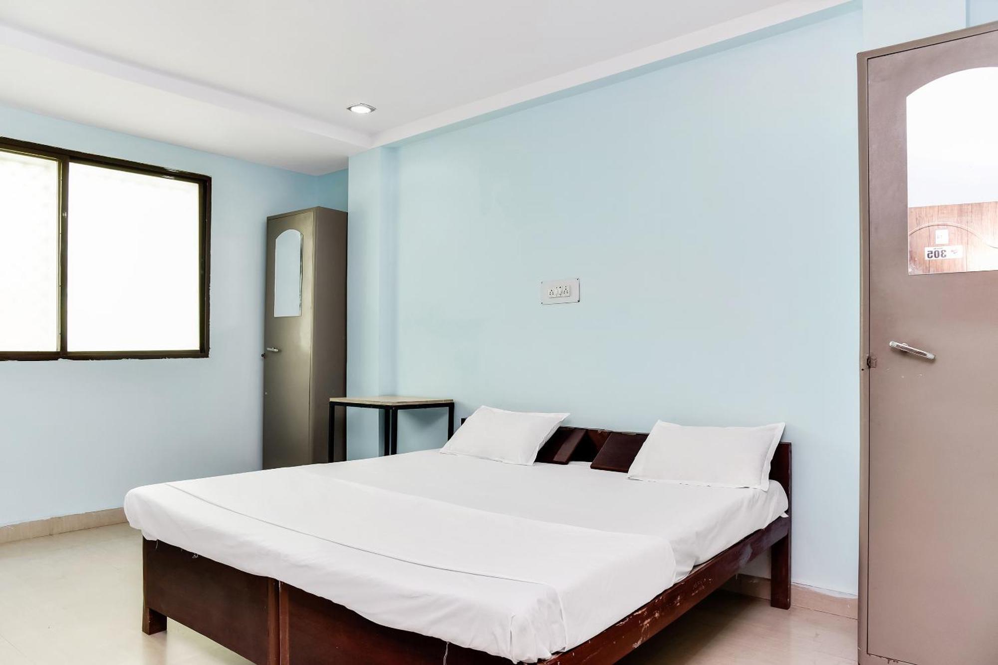 Oyo Hotel Avani Palace Бопал Екстериор снимка